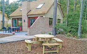 Holiday home Sonnevijver Vijverdorp-Waterl II